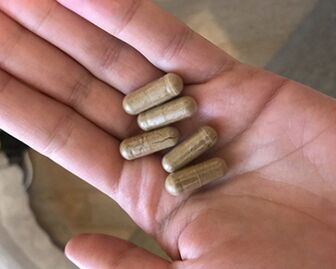 Fotó a kapszulákról, a NEOflorax használatának tapasztalatai